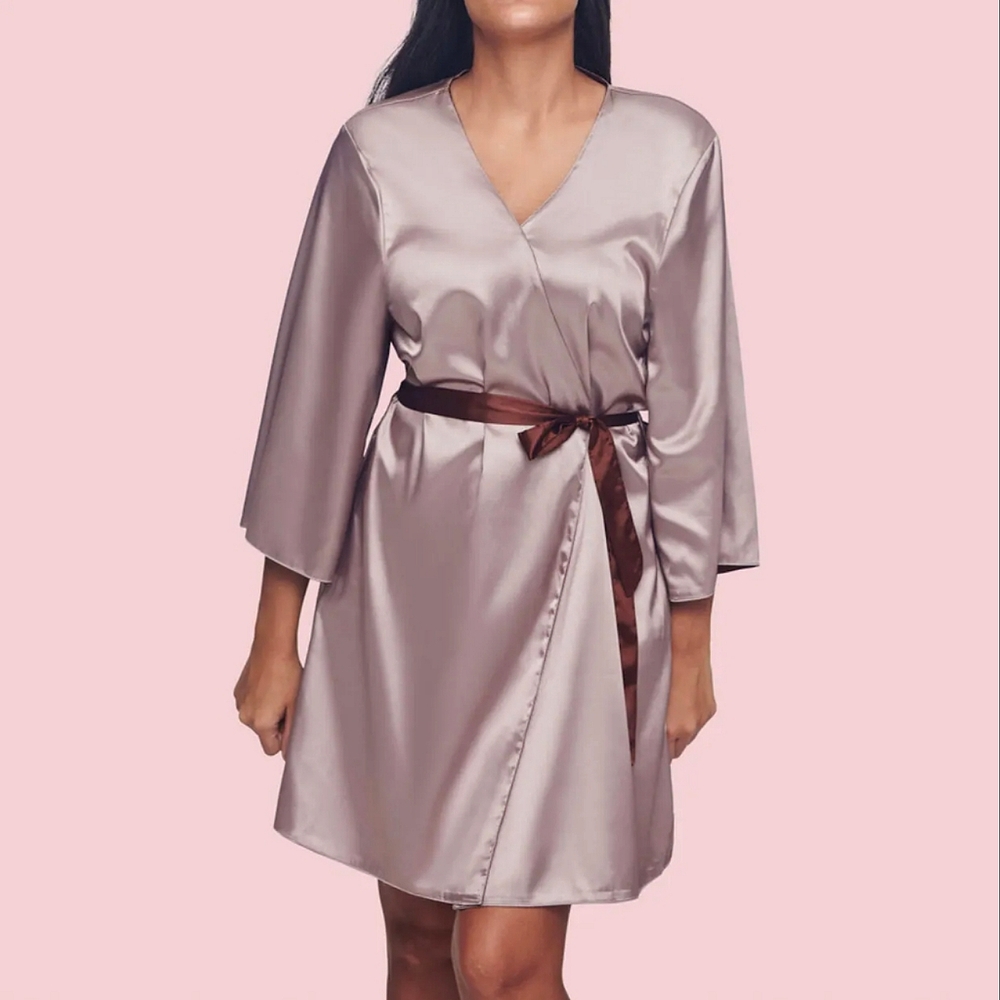 💥SALE💥Naughty Nude Reversible Robe - Picture 3 of 10
